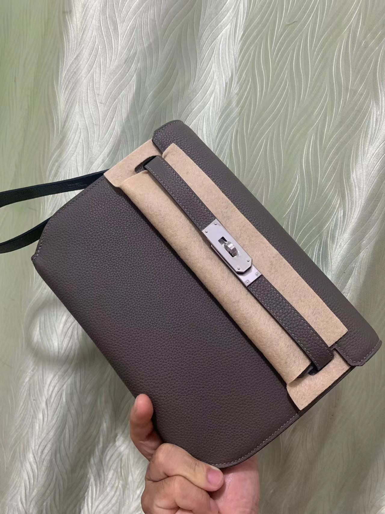 Hermès Kelly Depeches Togo 25cm