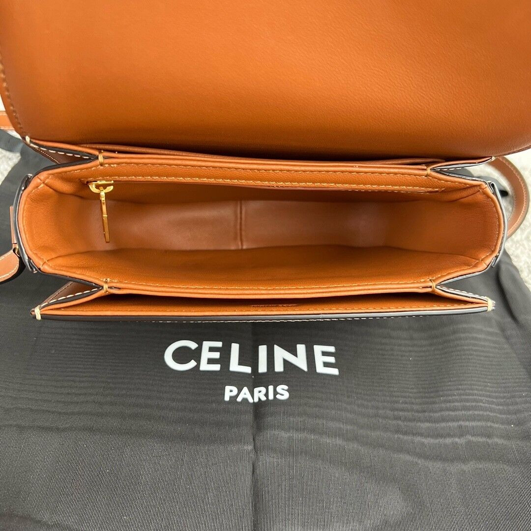 Celine TEEN TRIOMPHE BAG IN TEXTILE AND CALFSKIN 18.5x13.5x7cm