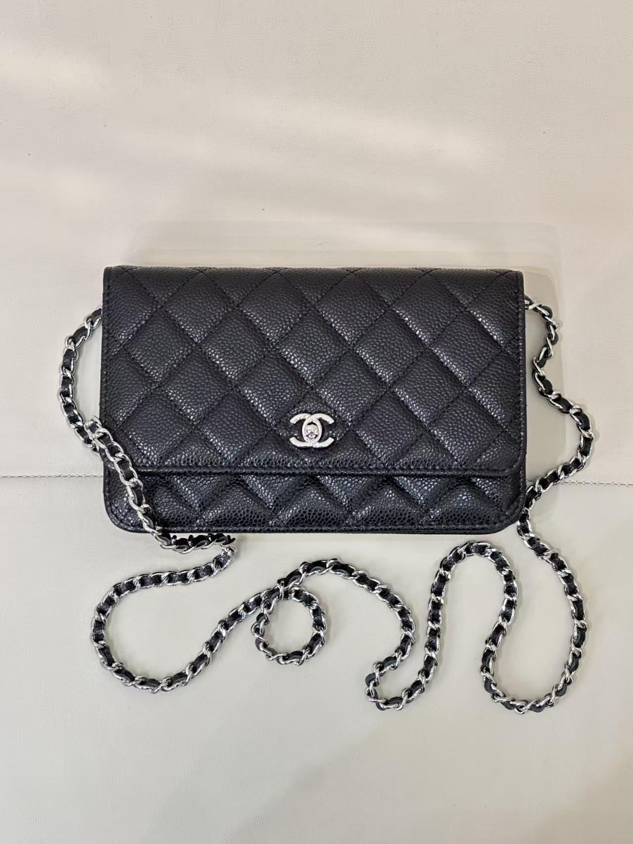 CHANEL WOC CLASSIC WALLET ON CHAIN 13x19cm
