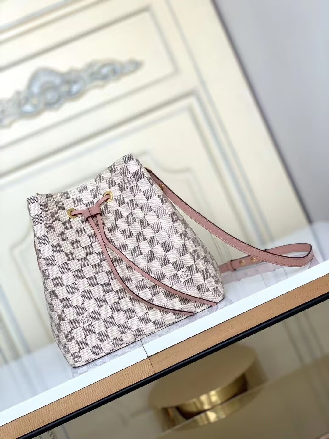 LV NéoNoé MM M44022 26x22x27cm