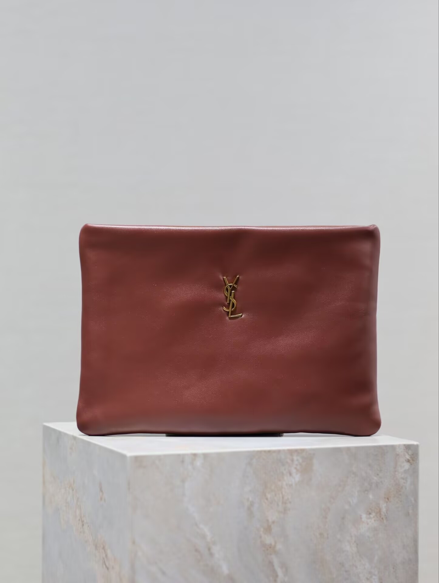 YSL CALYPSO large pouch in lambskin 30x22x3cm