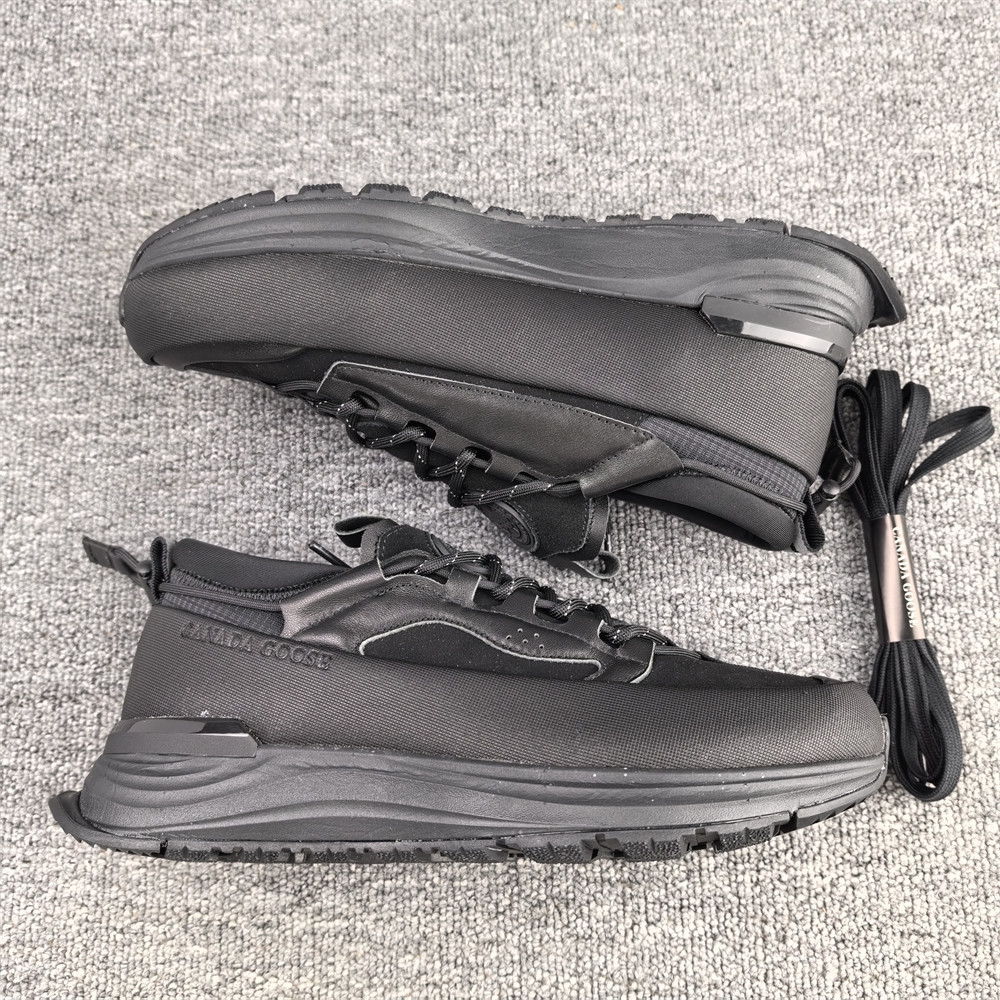 UA Canada Goose Glacier Trail Sneaker