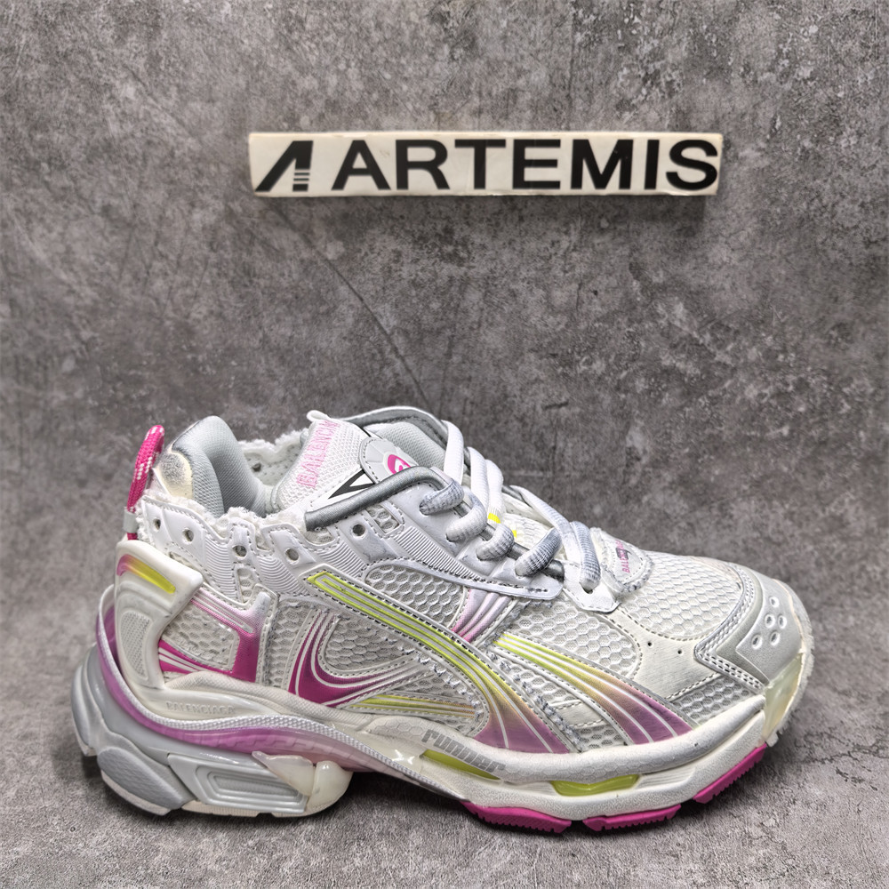 UA Balenciaga Runner Sneaker