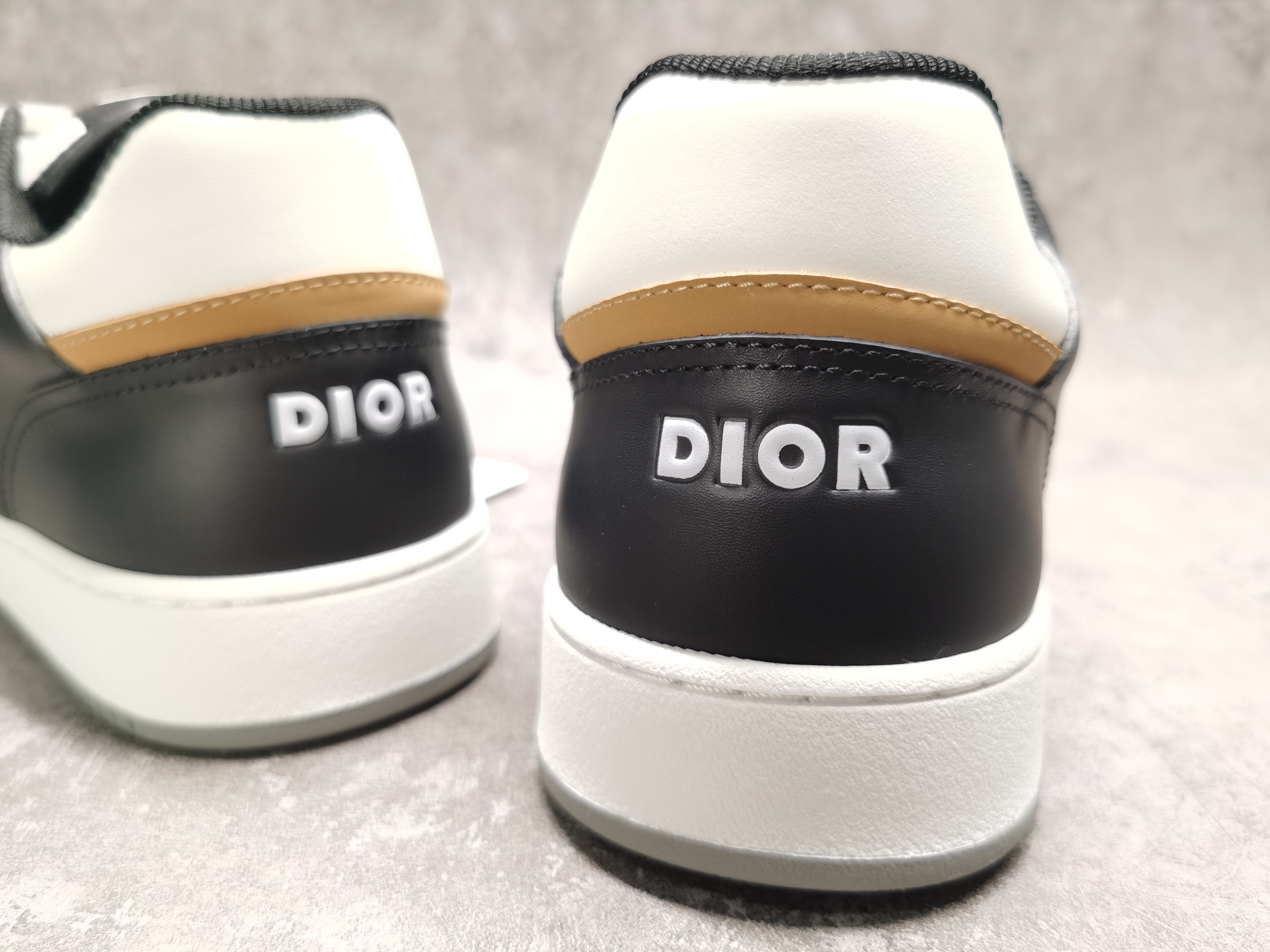 UA Dior B27 Sneaker