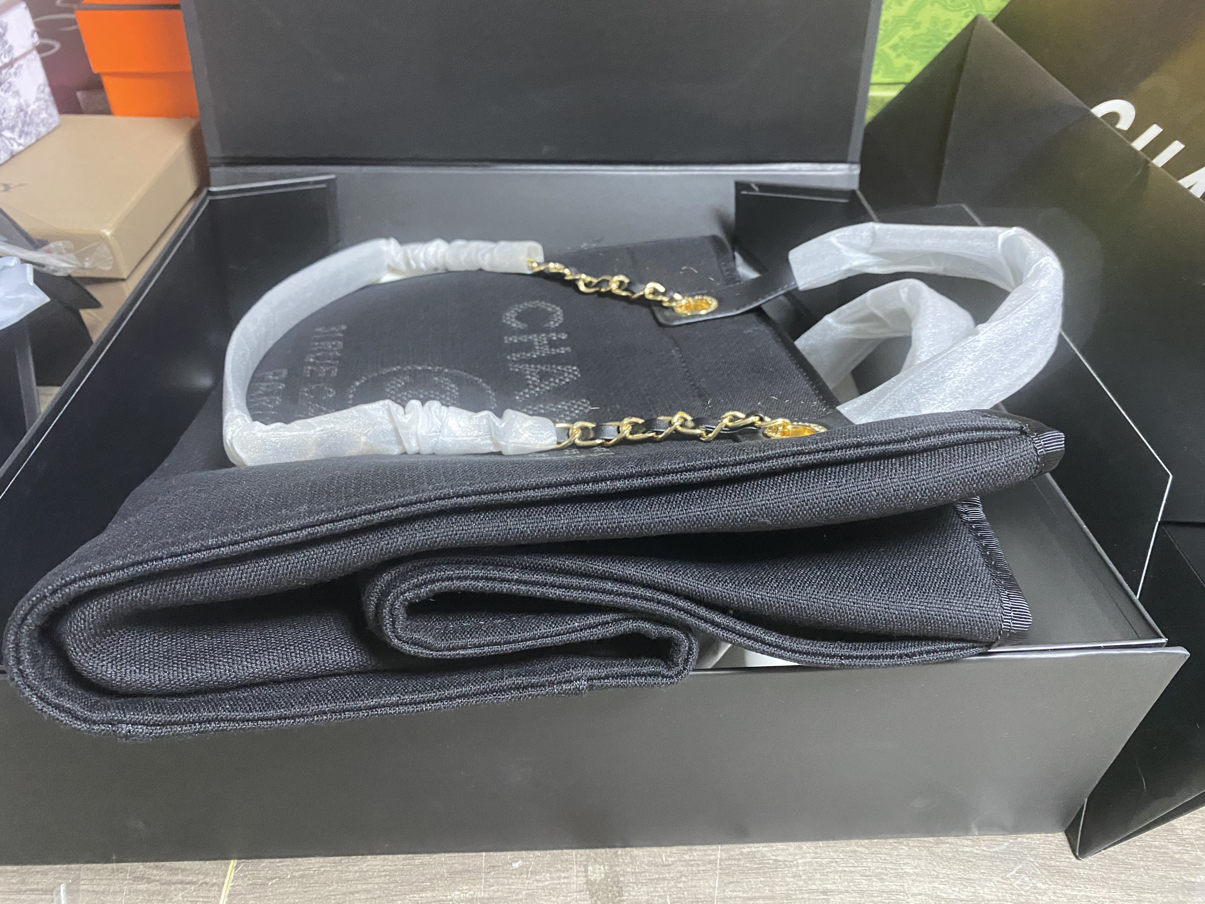 Chanel Shopping Bag 30x39x22cm