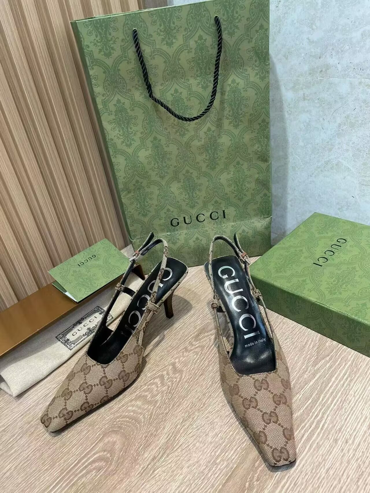 UA GUCCI GG Slingback Pump