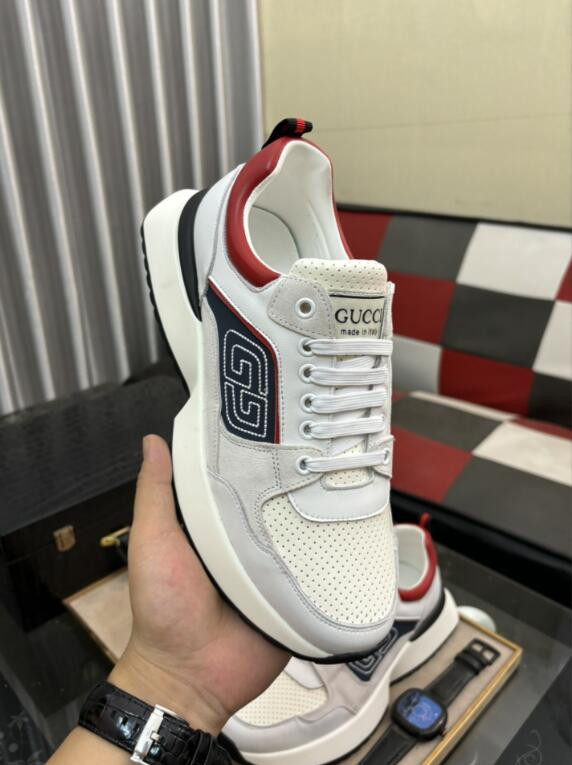 UA GUCCI RUN SNEAKER