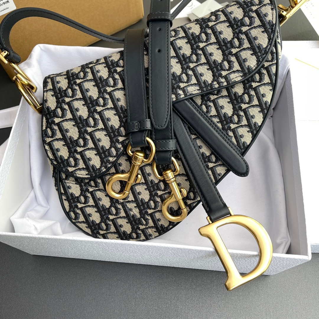 DIOR Saddle Bag 25.5 ×20 x 6.5 cm