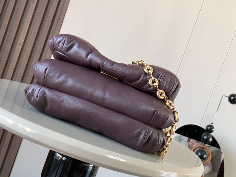 LOEWE Puffer Goya bag 23×17×9CM