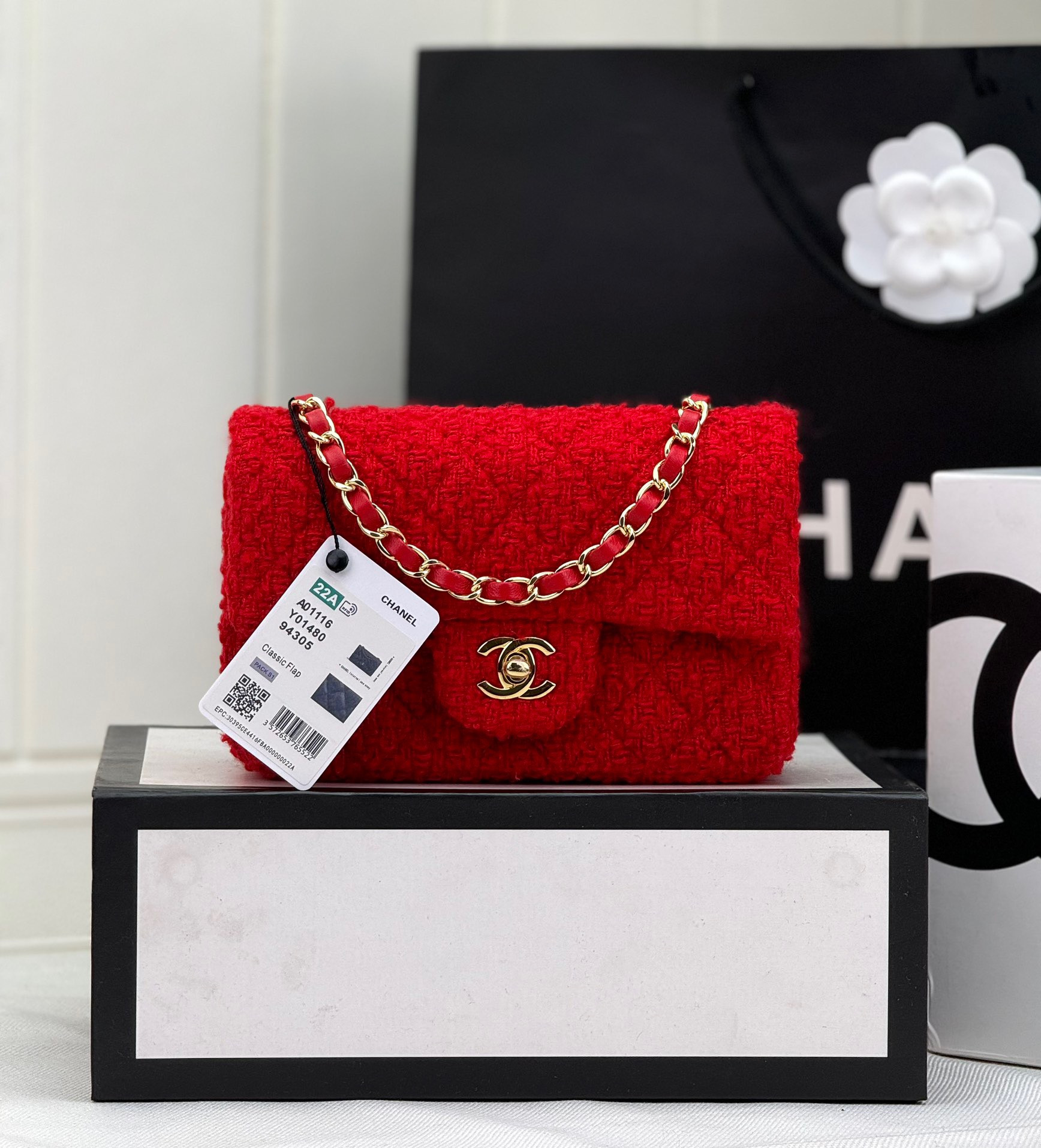 CHANEL MINI CLASSIC 11.12 HANDBAG 20 12 × 20 × 6 cm