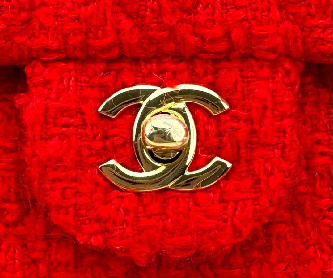 CHANEL MINI CLASSIC 11.12 HANDBAG 20 12 × 20 × 6 cm