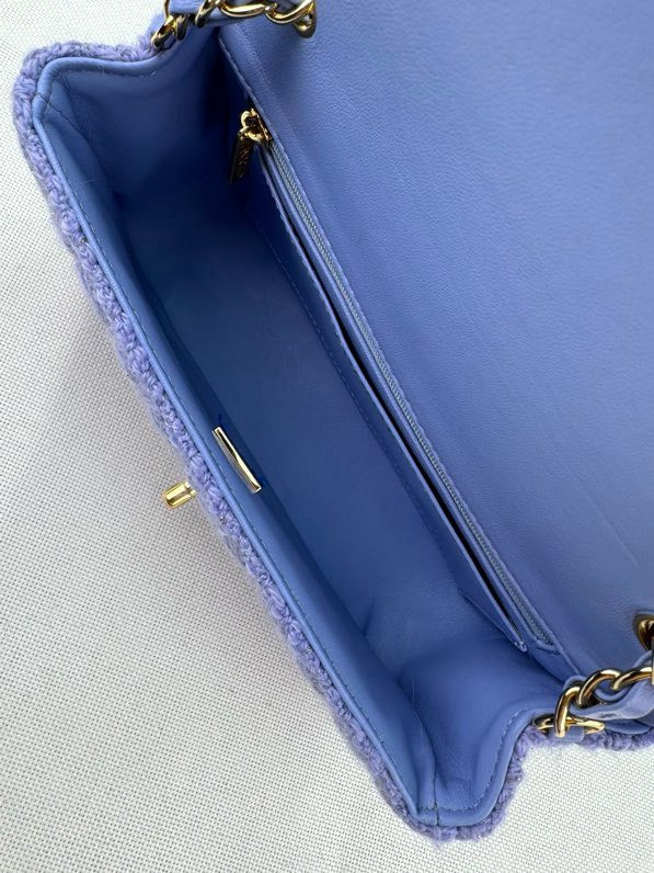 CHANEL MINI CLASSIC 11.12 HANDBAG 20 12 × 20 × 6 cm