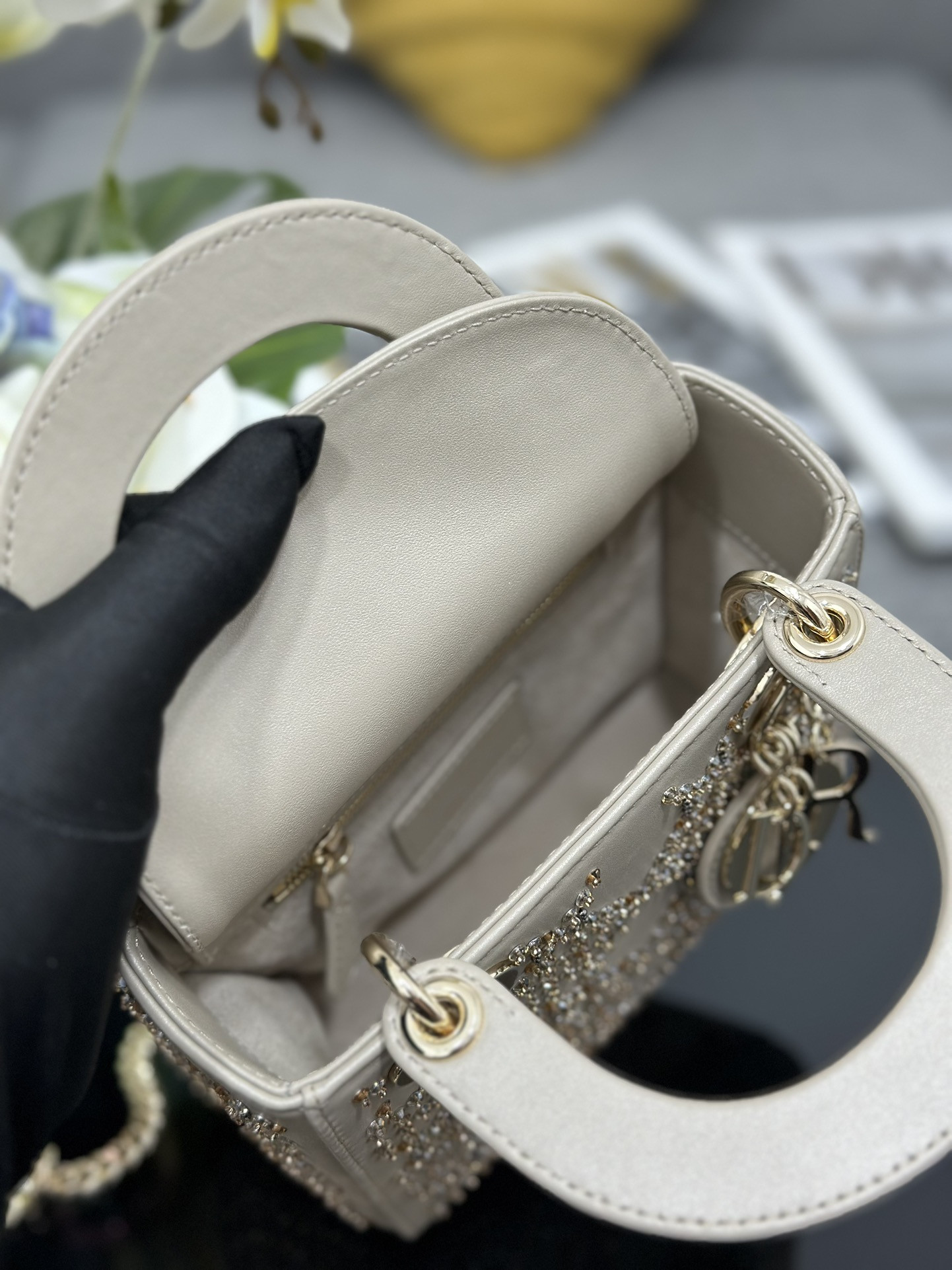 Dior Mini Lady Dior 17  x 15  x 7cm