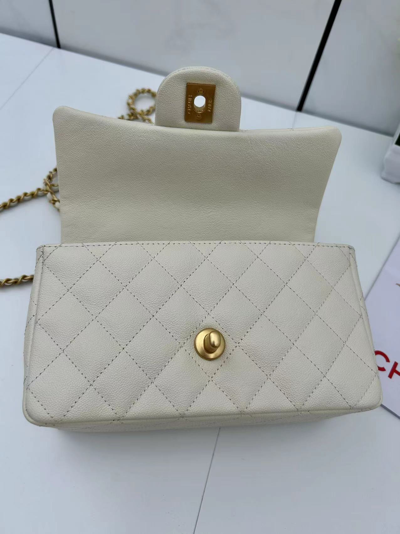 CHANEL Mini CF handle 20x12x6cm