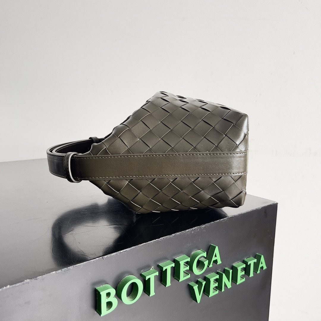 Bottega Veneta Mini Wallace 22x13x9cm