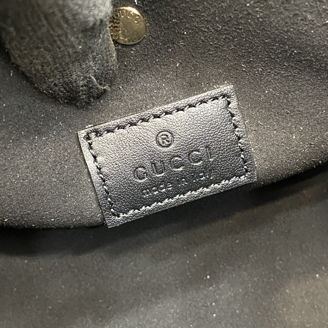 Gucci Mini  Emblem 19x18x11cm