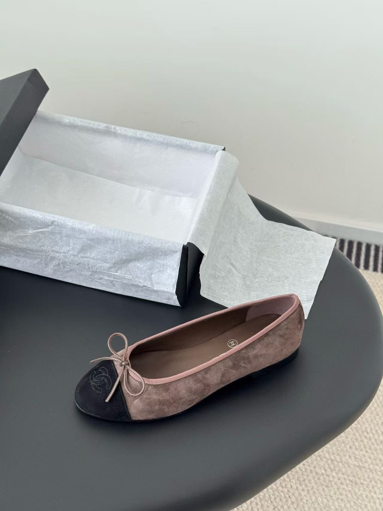 UA Chanel Ballet flats