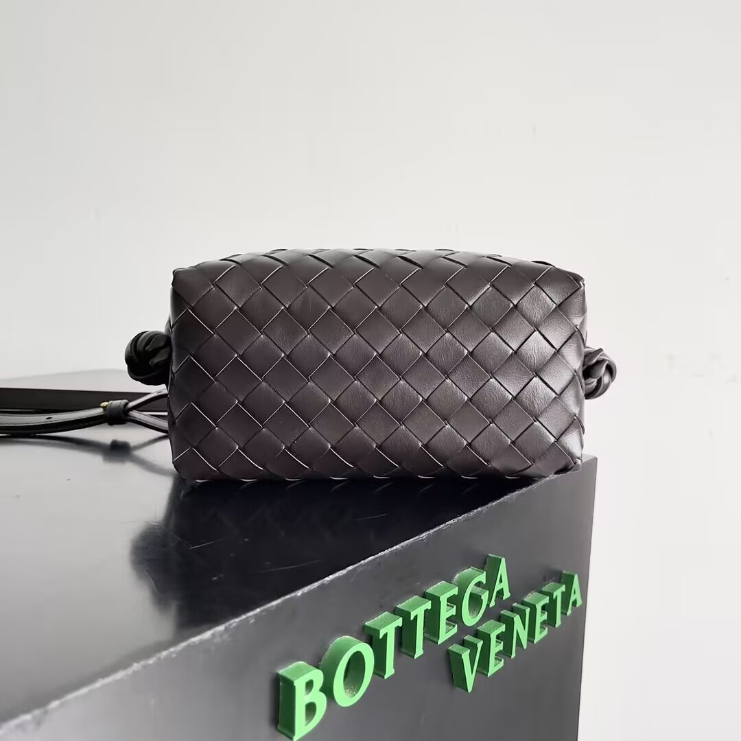 Bottega Veneta Small Loop Cross-Body Bag 17x10x6cm