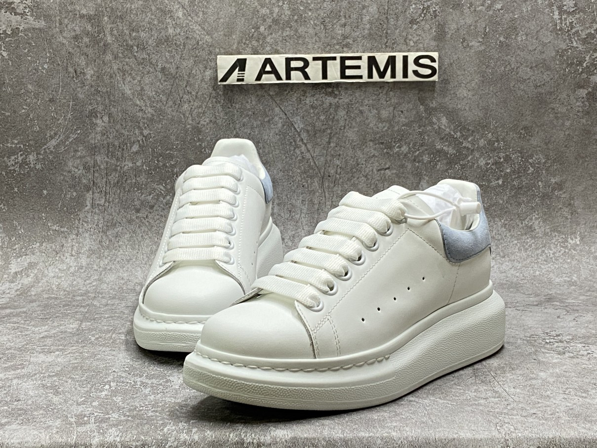 Alexander McQueen Oversized Light Blue Sneaker