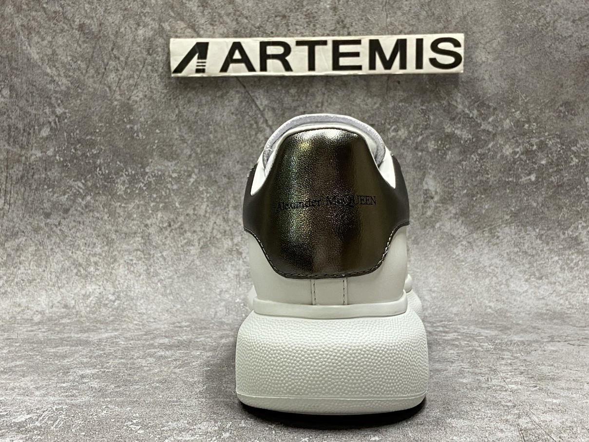 Alexander McQueen Oversized Gold