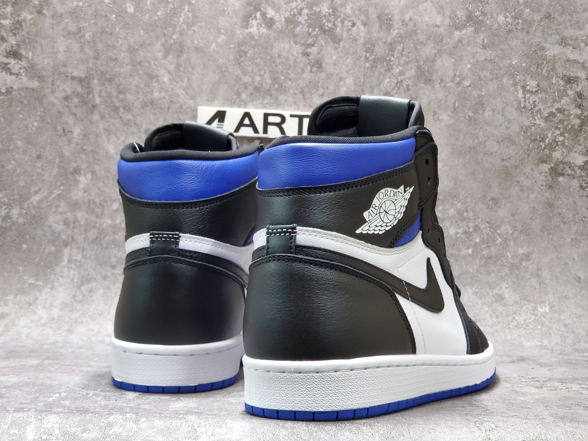 Air Jordan 1 Retro High Black Game Royal