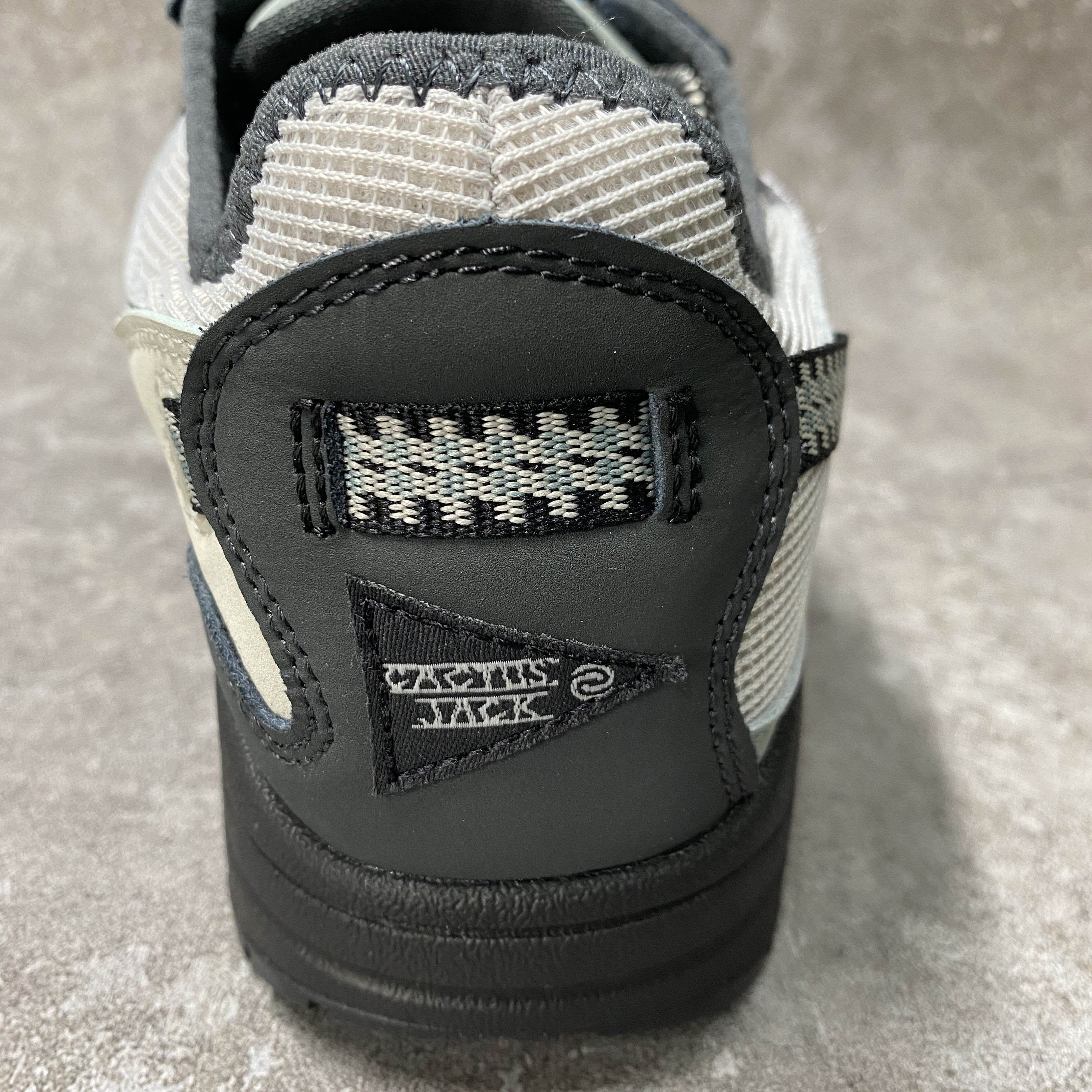 Nike Air Max 1 X Travis Scott Cave Stone