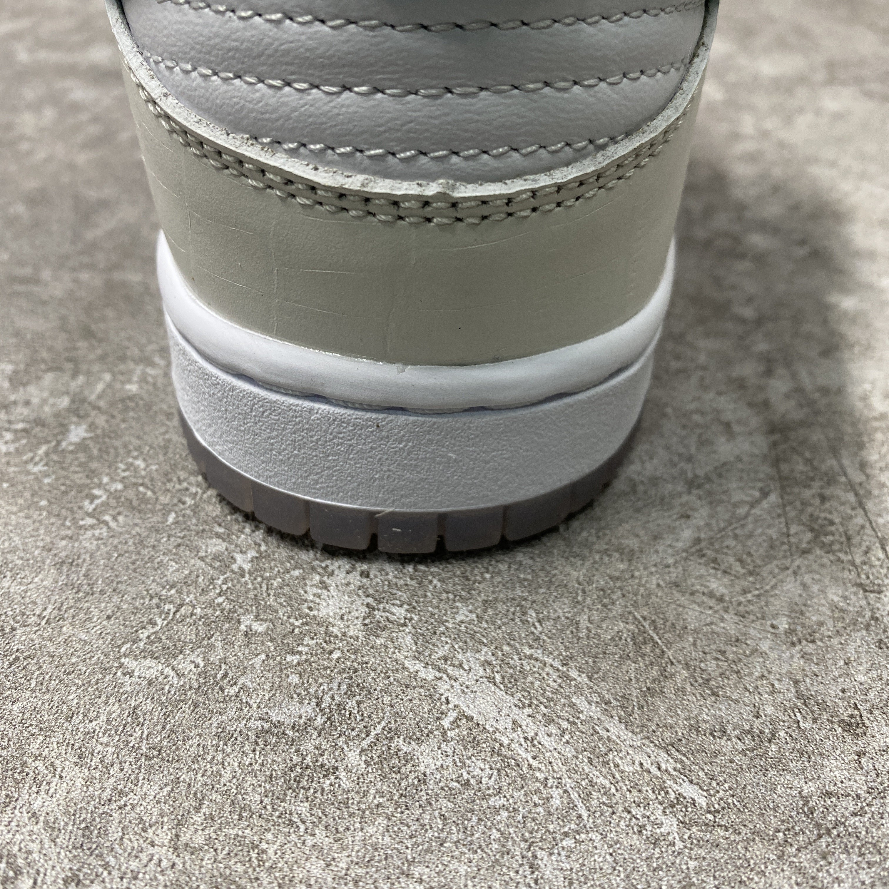 Nike SB Dunk Low Diamond Supply Co White Diamond