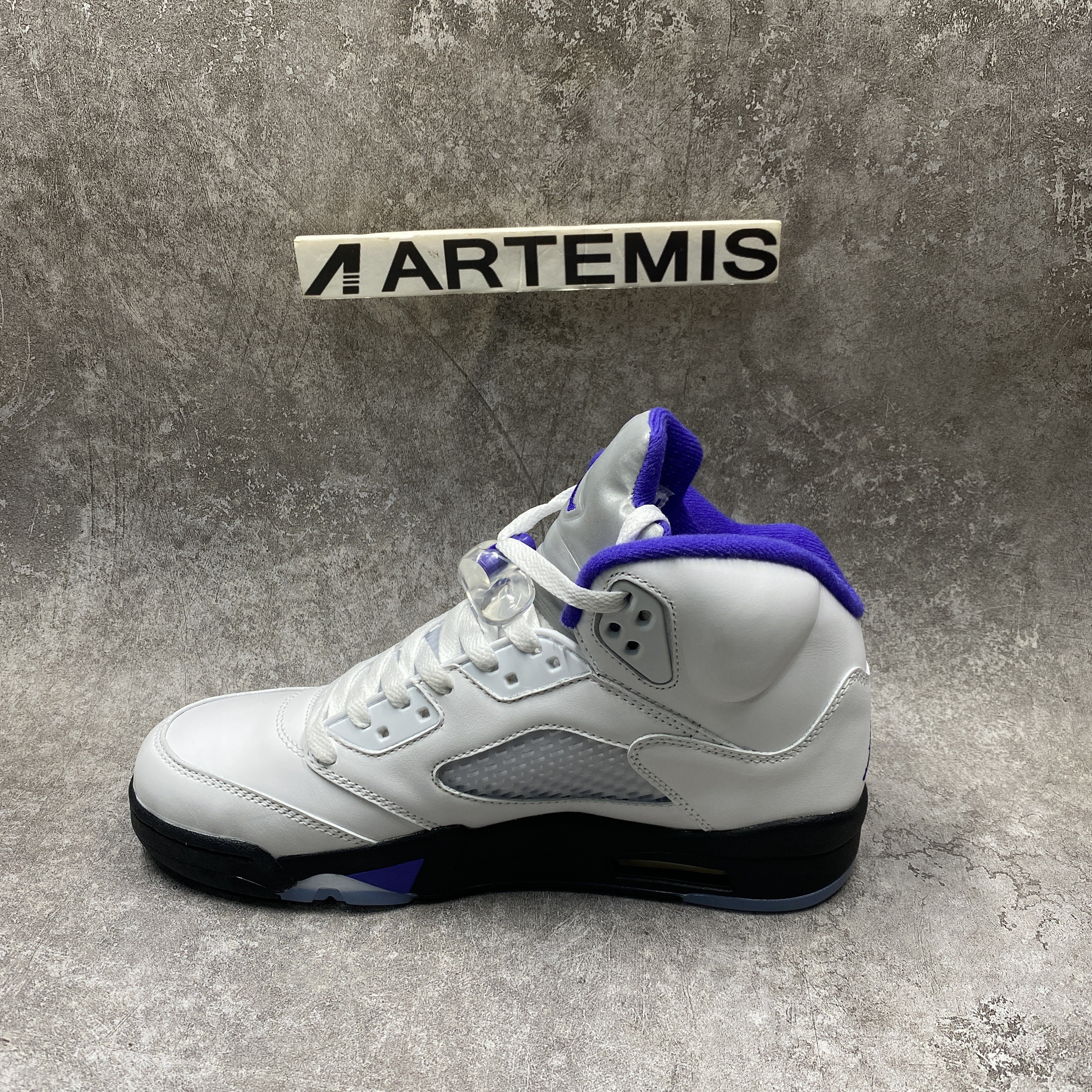 Air Jordan 5 Retro White Stealth 2.0