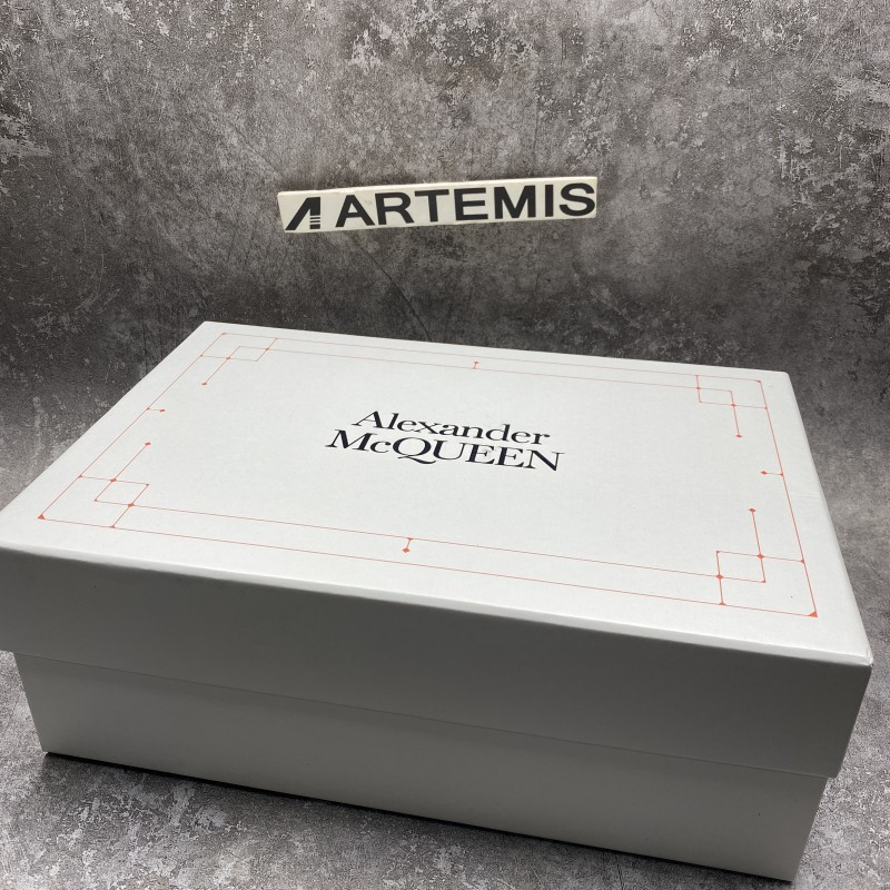 Alexander McQueen Tread Slick Low Lace Up Black White