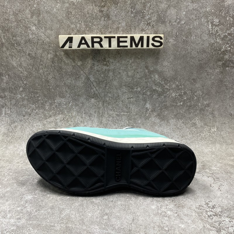 CHANEL Pre-owned Cloth Trainers In Green