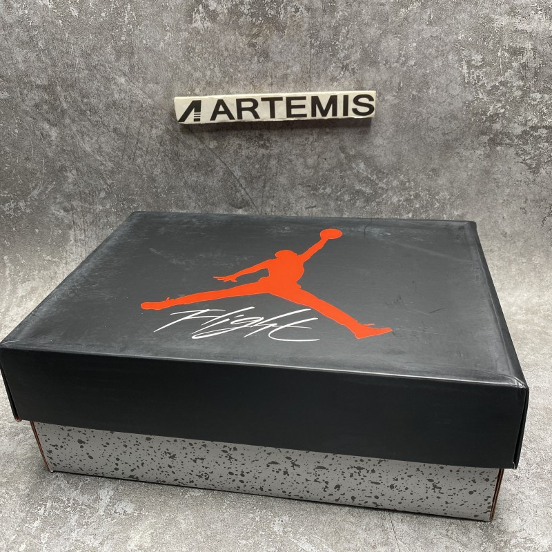 Air Jordan 4 Retro Frozen Moments