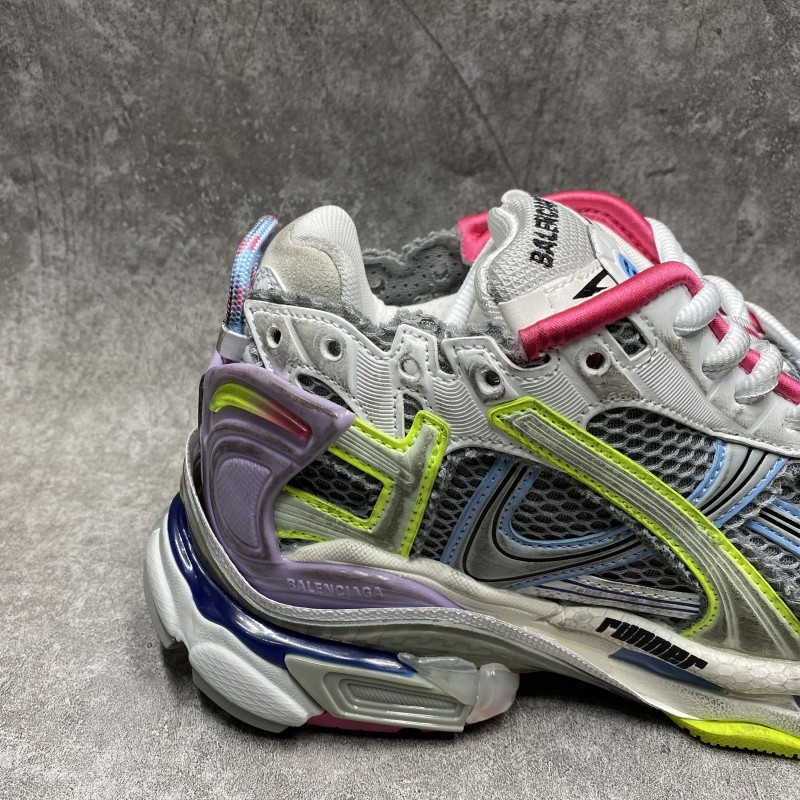Balenciaga Wmns Runner Sneaker rainbow
