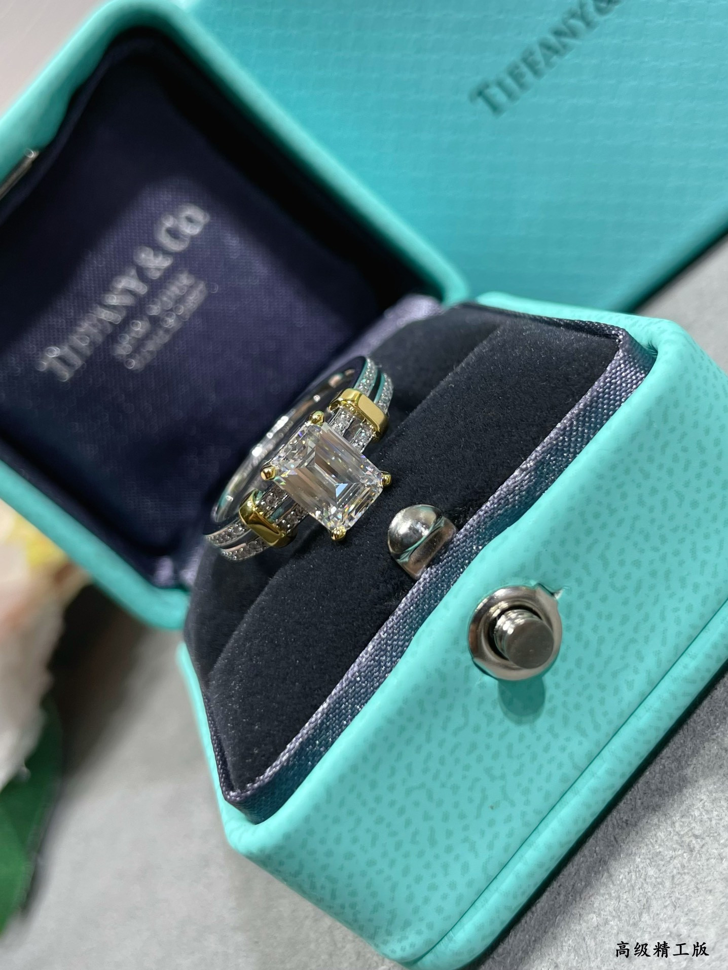 Tiffany & Co. Mixed-Metal White Diamond Ring Ag925