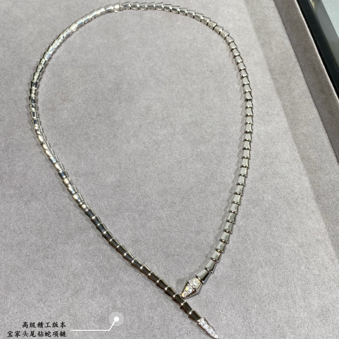 Bvlgari Head and tail drill snake Necklace