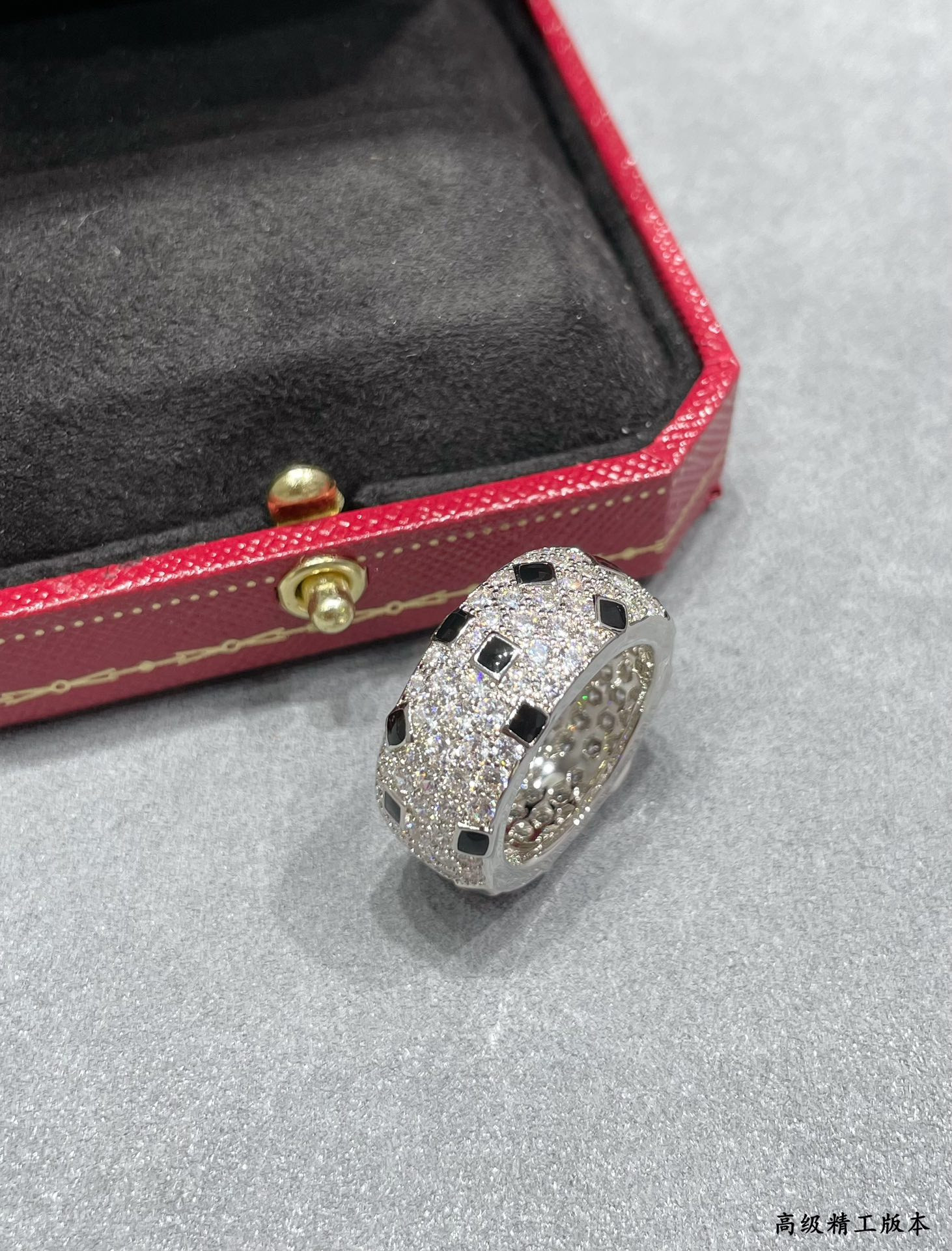 Cartier spotted leopard ring