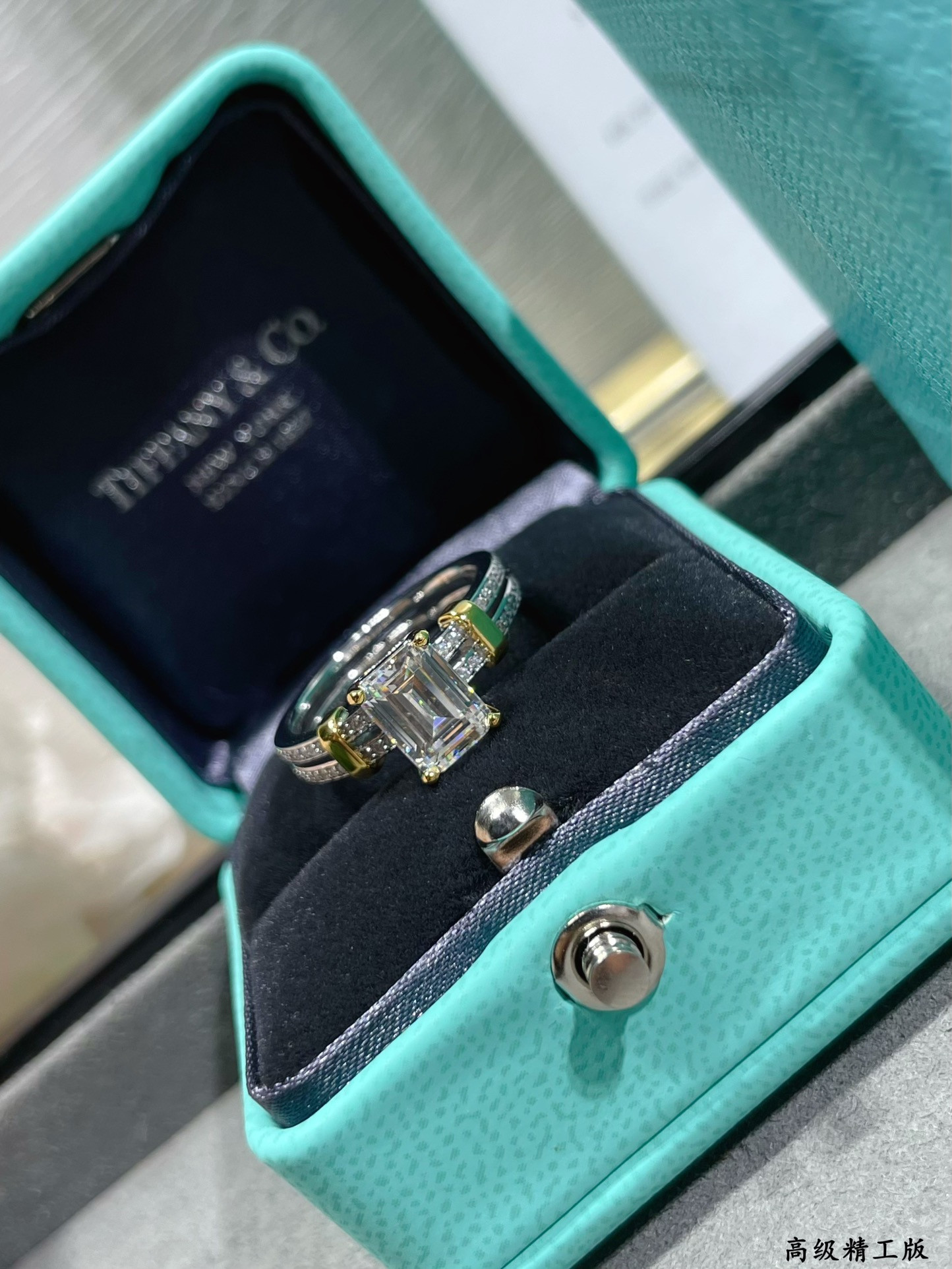 Tiffany & Co. Mixed-Metal White Diamond Ring Ag925