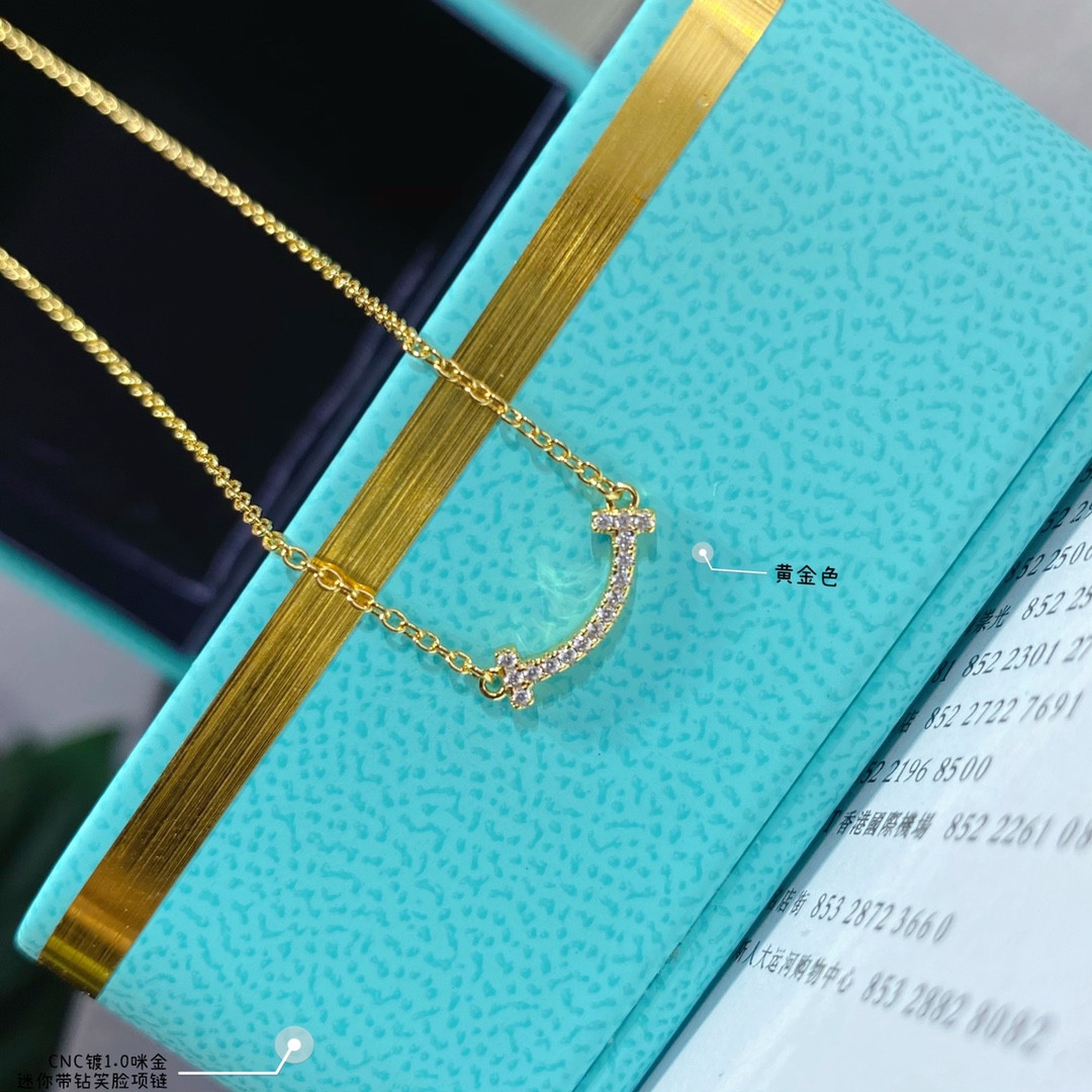 Tiffany & Co. Mini Smile With diamond Necklace