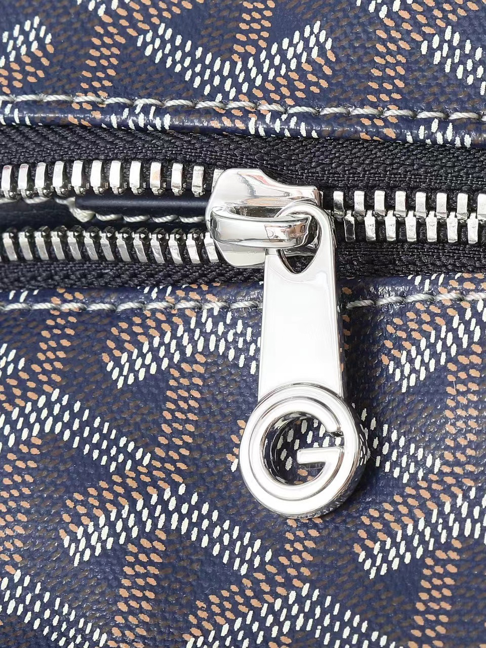 Goyard Saint Louis Zipper Bag 30cm x 17cm x 50 cm