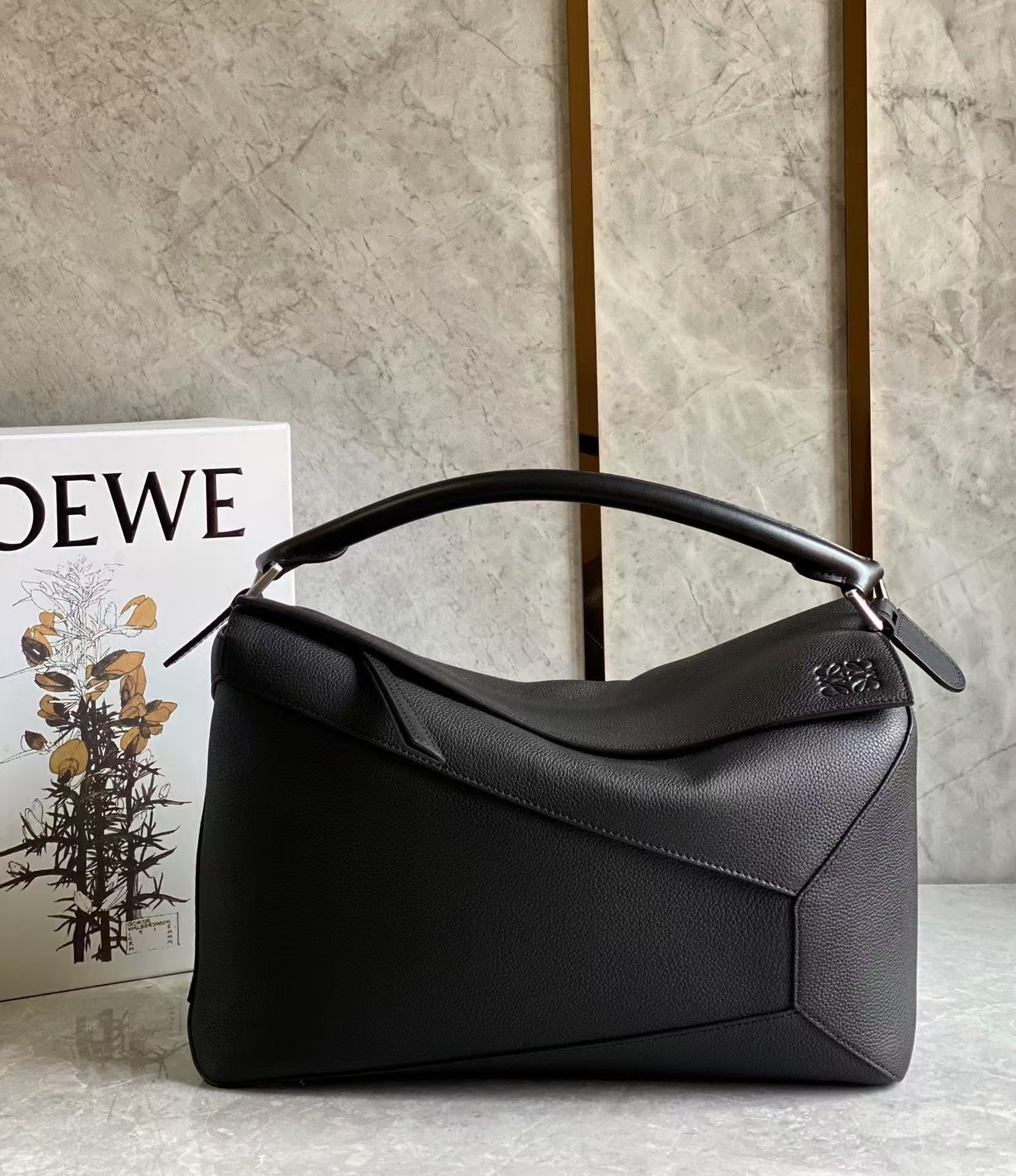 LOEWE Puzzle Edge 36.5 X 23 X 19 CM