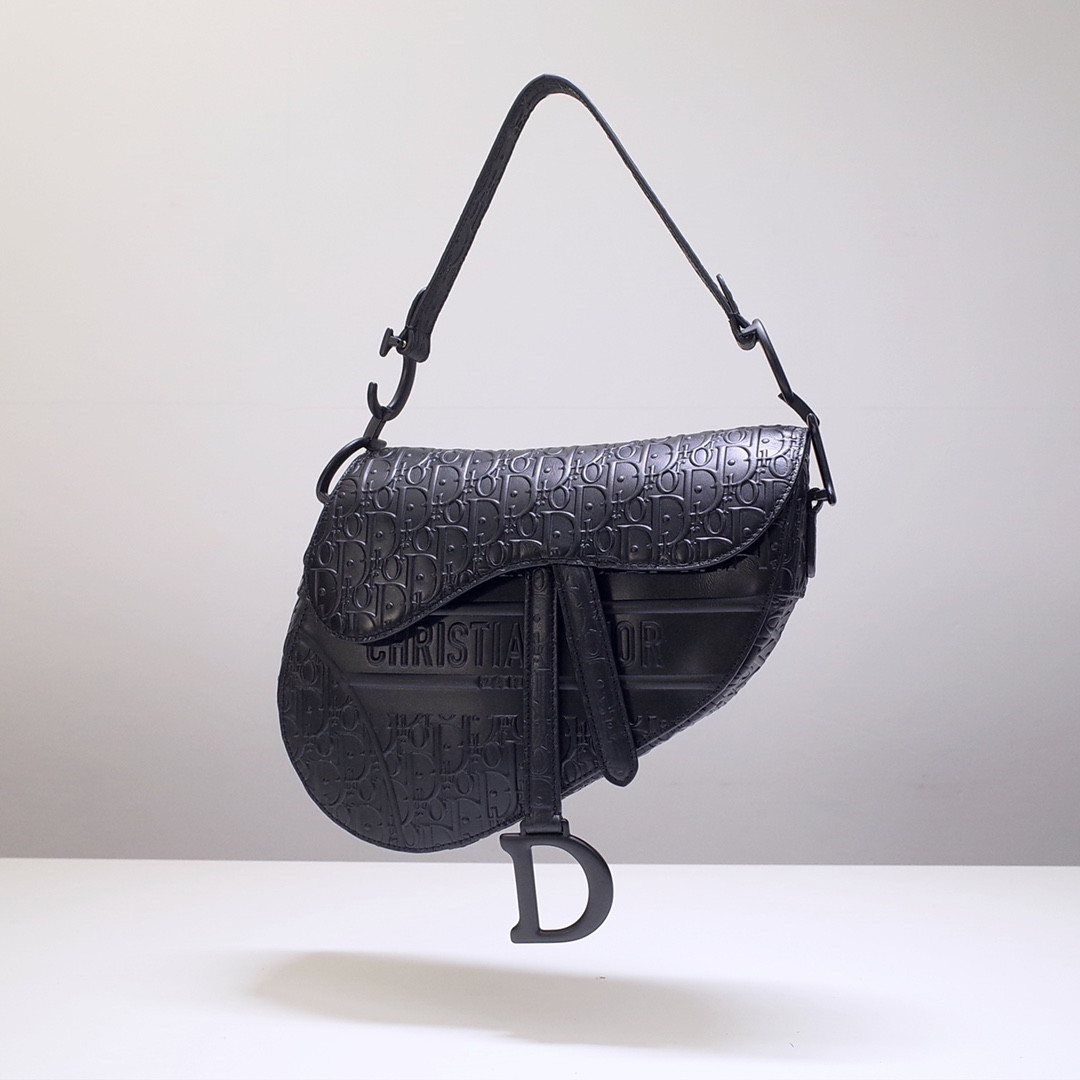 SADDLE BAG WITH STRAP Black Dior Oblique Embossed Calfskin 25.5x20x6.5cm