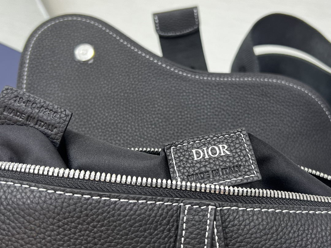 Dior Saddle Bag Black Grained Calfskin 26 x 19 x 4.5 cm