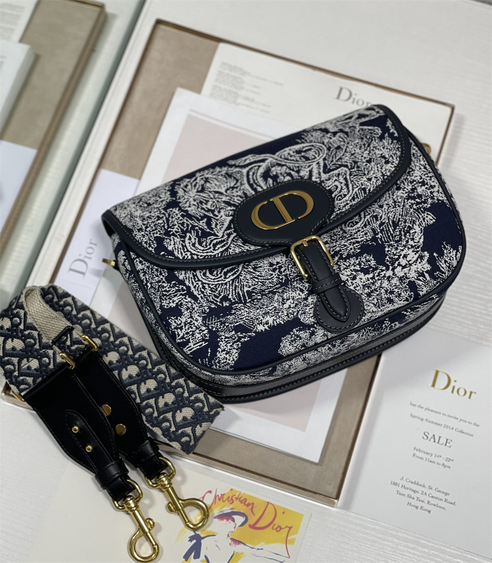 LARGE DIOR BOBBY BAG Oblique