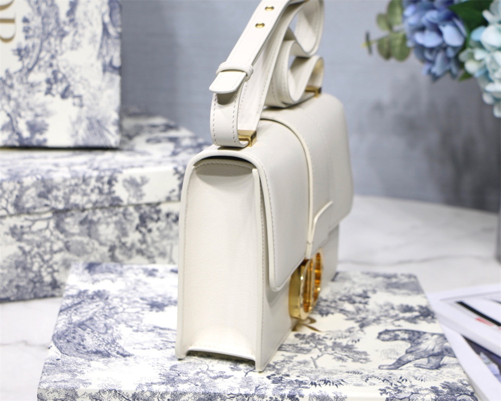 DIOR 30 MONTAIGNE CHAIN BAG WHITE