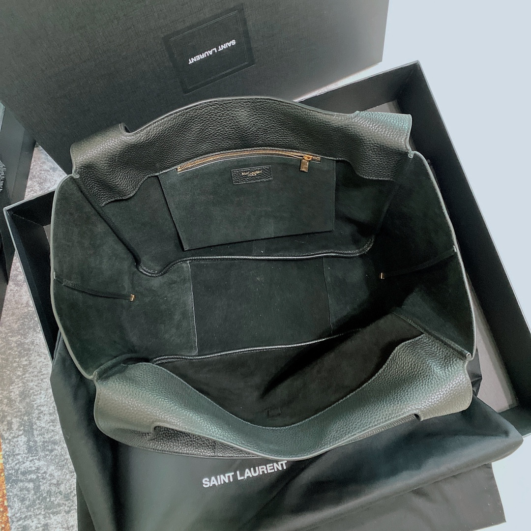 YSL BEA IN GRAINED LEATHER Black