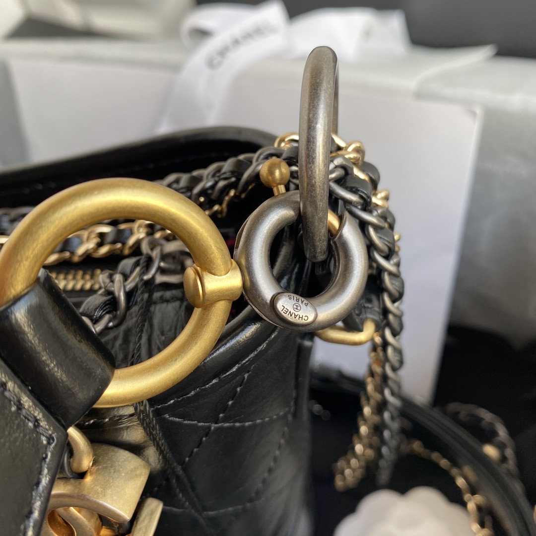 Chanel Gabrielle MEDIUM BLACK with shoulder strap letters 21 x 28 x 10cm