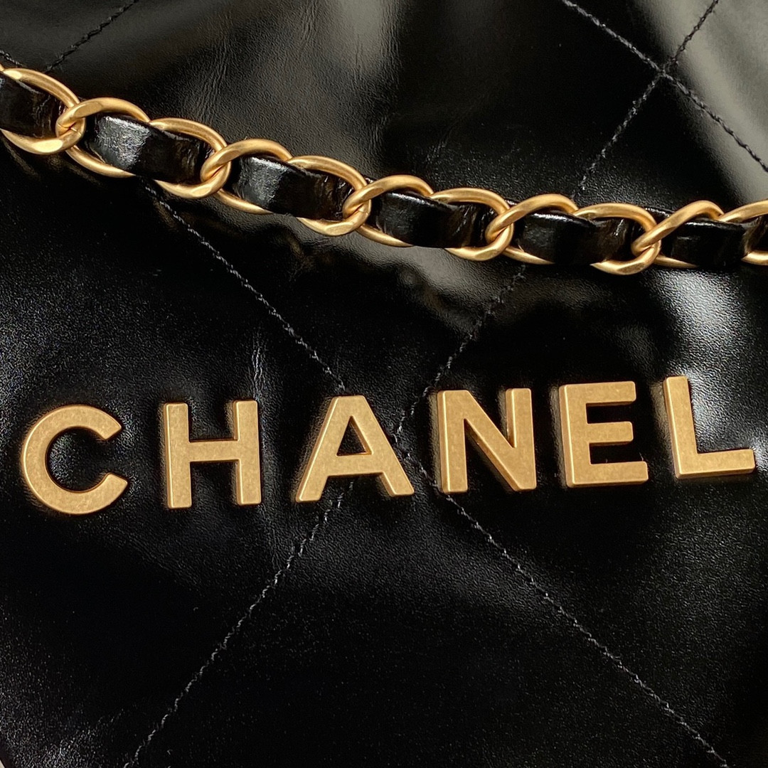 Ch*el 22 handbag shiny calfskin black 30×45×8cm
