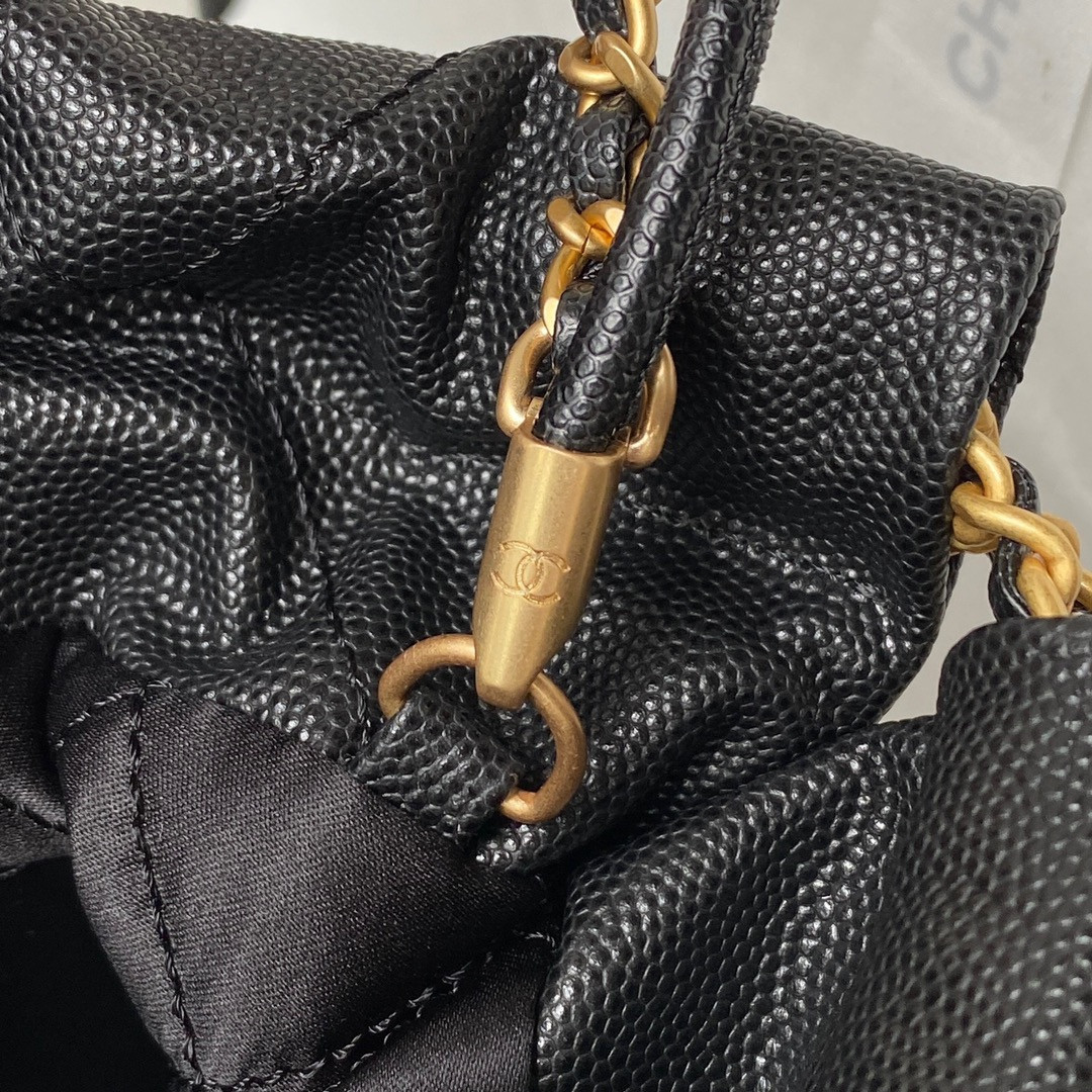 CHANEL 22 MINI HANDBAG GRAINED LEATHER BLACK 7.8 × 7.4 × 2.3 in