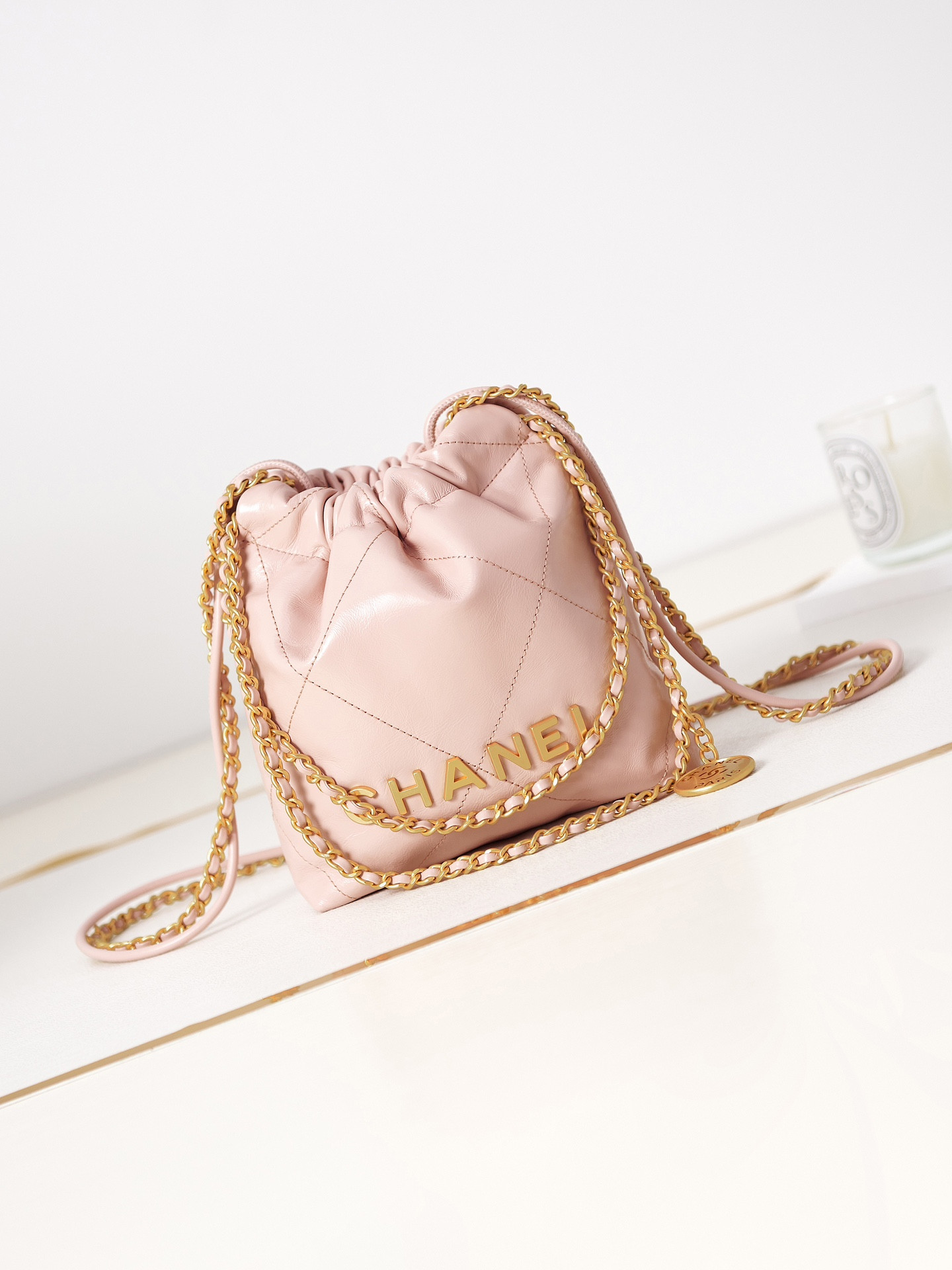 CHANEL 22 MINI HANDBAG Shiny Calfskin Pink 7.8 × 7.4 × 2.3 in