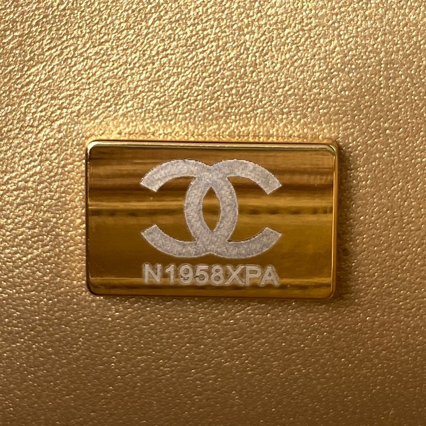 CHANEL MINI FLAP BAG SHINY CALFSKIN & Gold-Tone METAL PINK 5.3 × 6.6 × 3.1 in