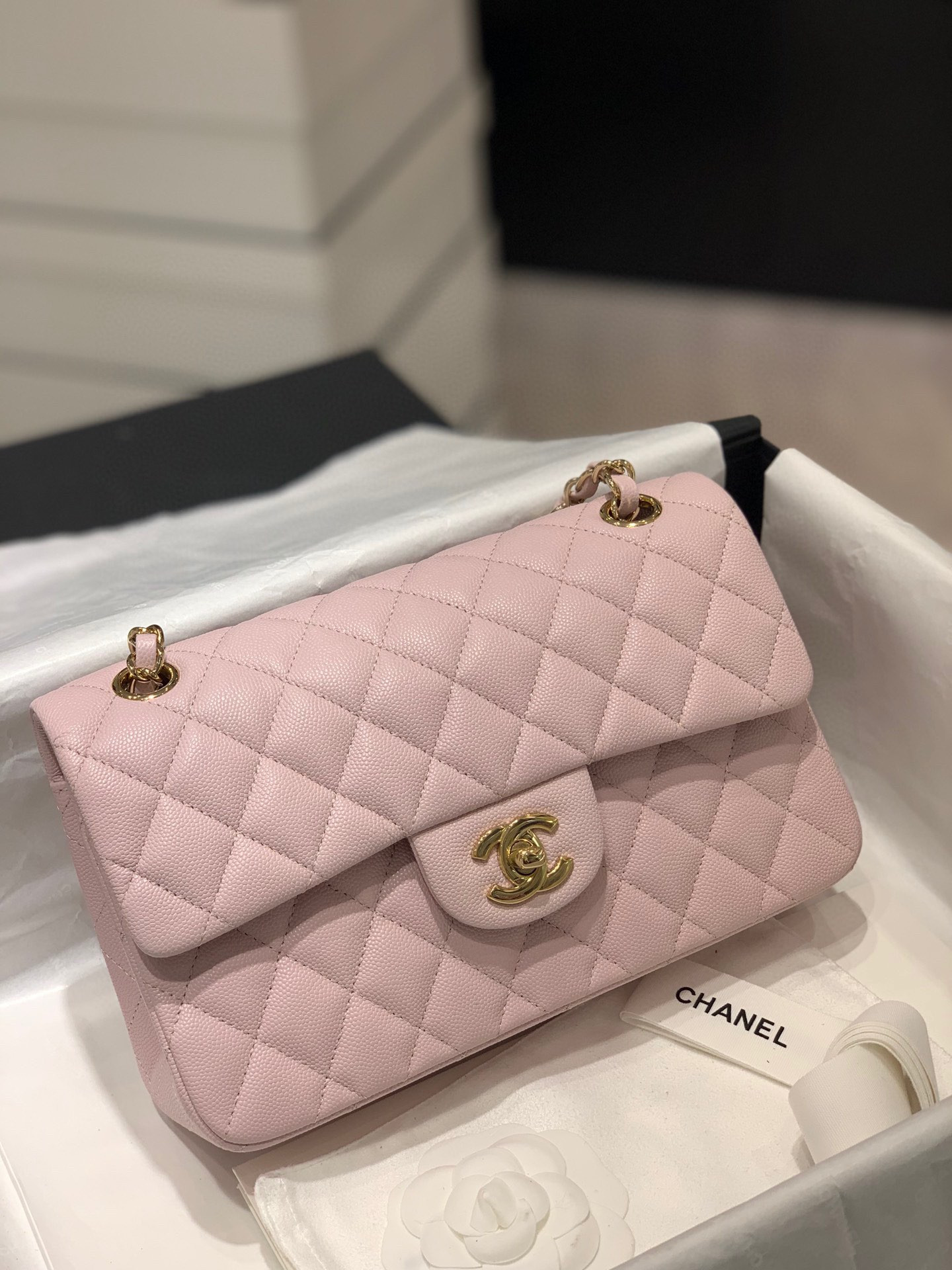 CHANEL CLASSIC HANDBAG GRAINED CALFSKIN & GOLD-TONE METAL LIGHT PINK 6 × 9.9 × 2.5 in